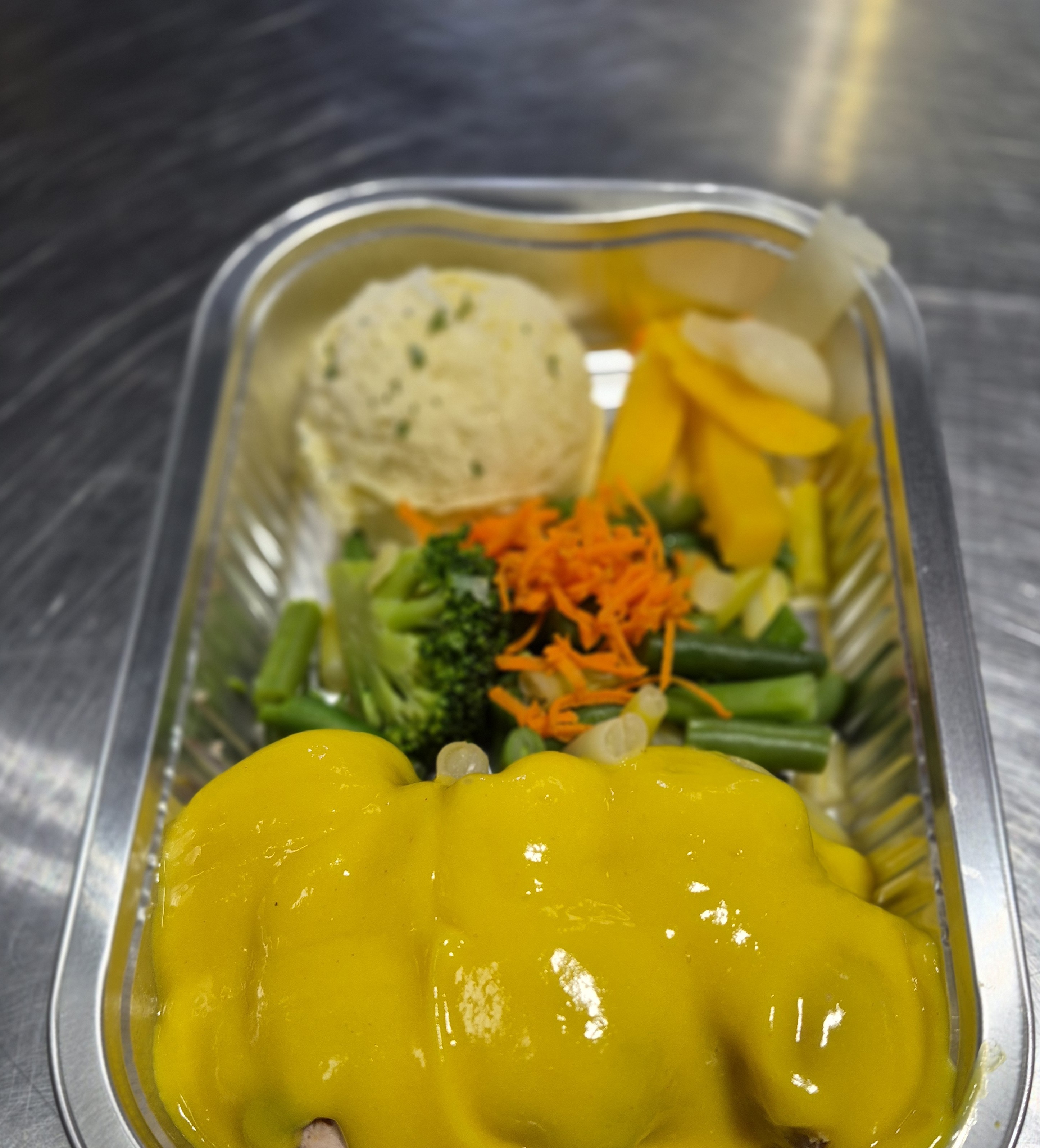 boulettes-de-porce-sauce-moutarde-avec-pomme-de-terre-ou-riz.jpg